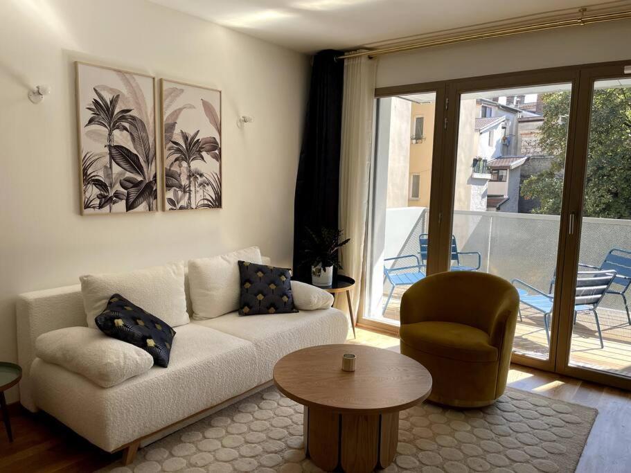 Secret Garden Calme Et Terrasse En Hyper-centre Apartment